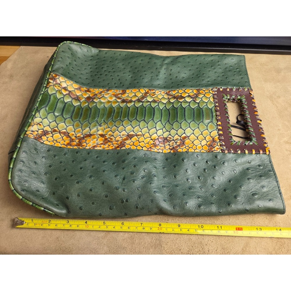 VINTAGE REIGN Ostrich/Snake-like Leather Convertible Clutch, Purse, Y2K, Boho - Picture 4 of 8